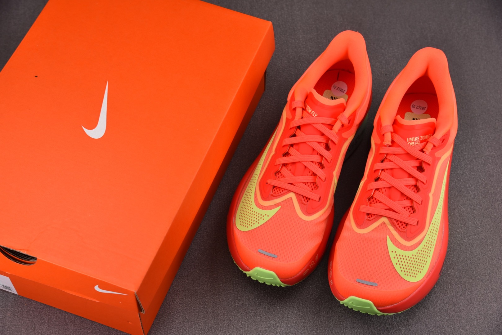 Zoom 尺码36-46

纯原版出品-NNK Zoom Fly 6 Bright Crimson Li