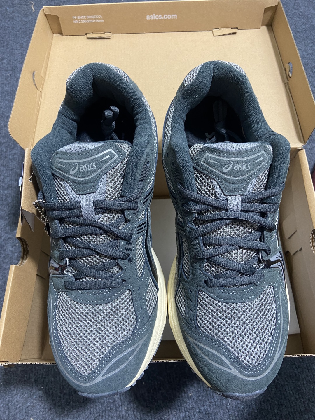   Asics 亚瑟士 GEL-Kayano 14 低帮运动休闲跑步鞋 1203A540-020 平台专