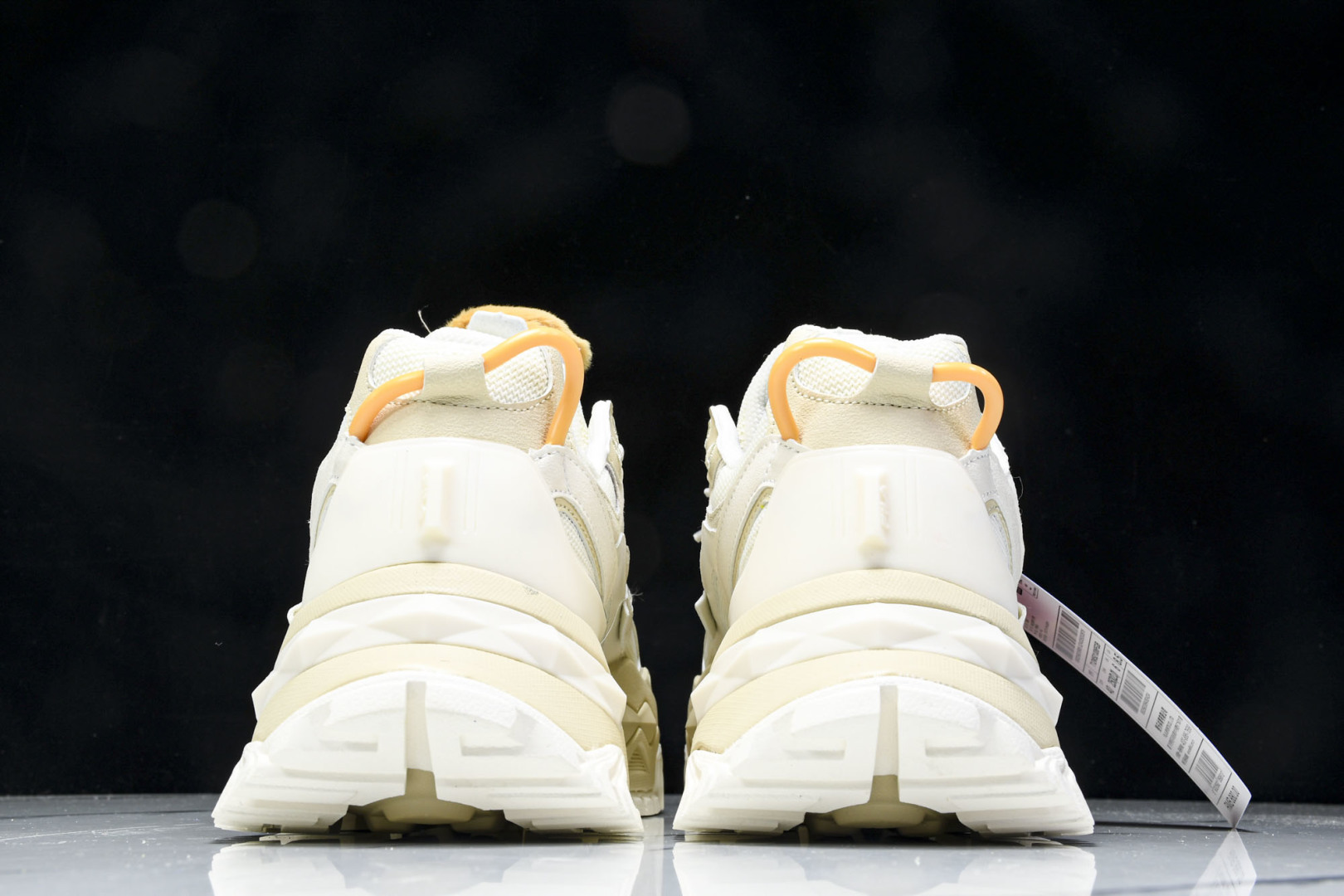  Fila Fusion 斐乐潮牌厚底硬糖休闲老爹鞋 T12WFGB 尺寸 35.5 36 36.5 3
