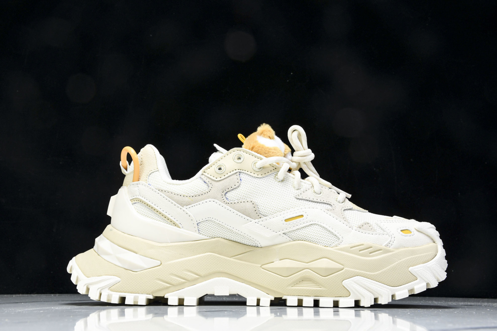  Fila Fusion 斐乐潮牌厚底硬糖休闲老爹鞋 T12WFGB 尺寸 35.5 36 36.5 3