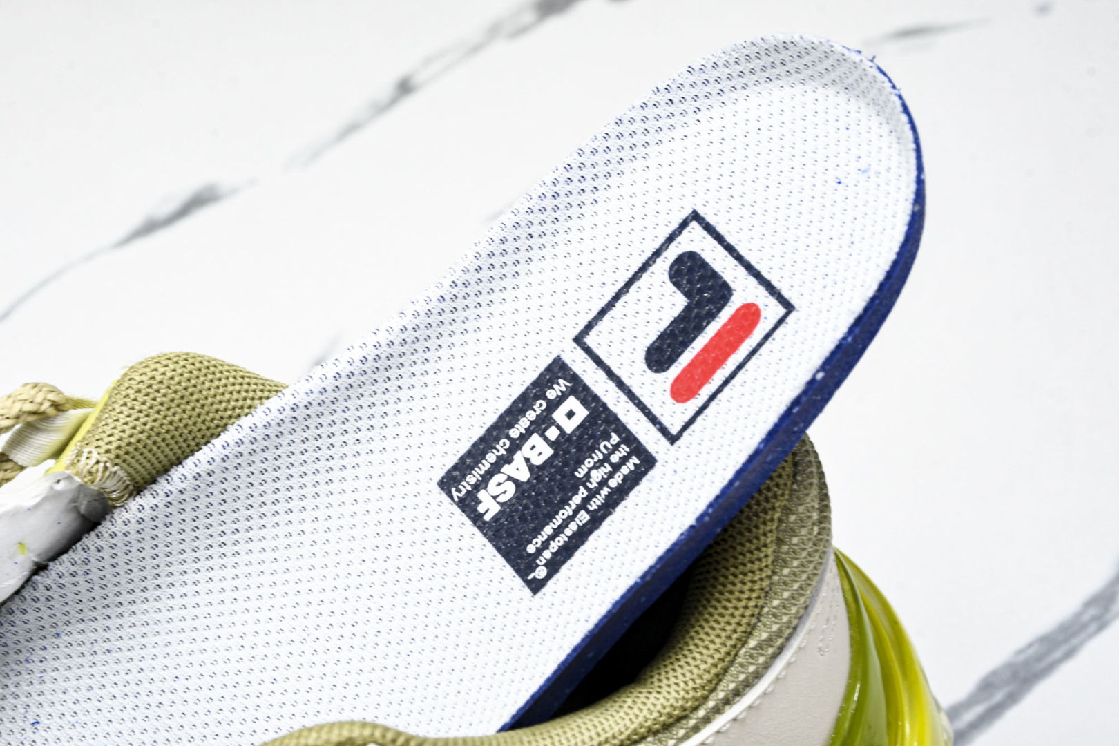  Fila Carrot 1.0 斐乐百搭休闲轻松舒适防滑减震耐磨鞋 F12WFAA 尺寸 35.5 3