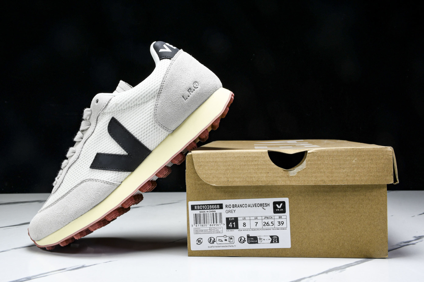  Veja Leather Extra Sneakers 法国国民V字经典运动休闲鞋 尺寸 36 37 