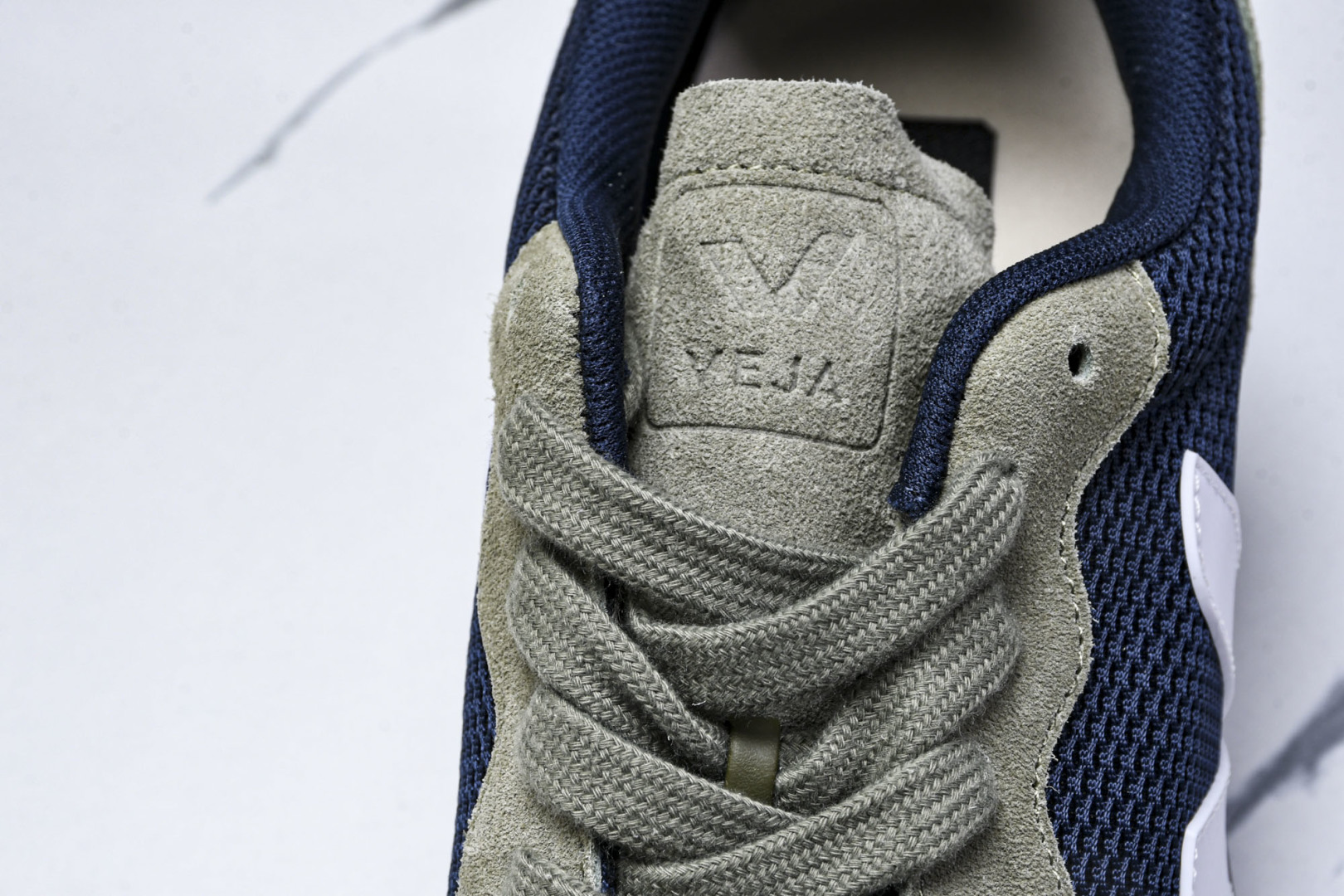  Veja Leather Extra Sneakers 法国国民V字经典运动休闲鞋1 尺寸 36 37