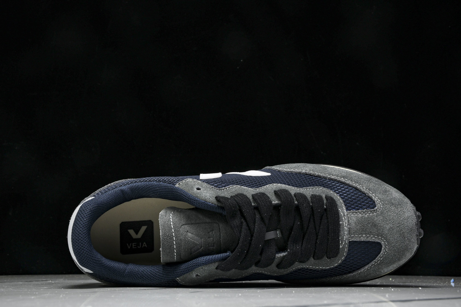  Veja Leather Extra Sneakers 法国国民V字经典运动休闲鞋2 尺寸 36 37