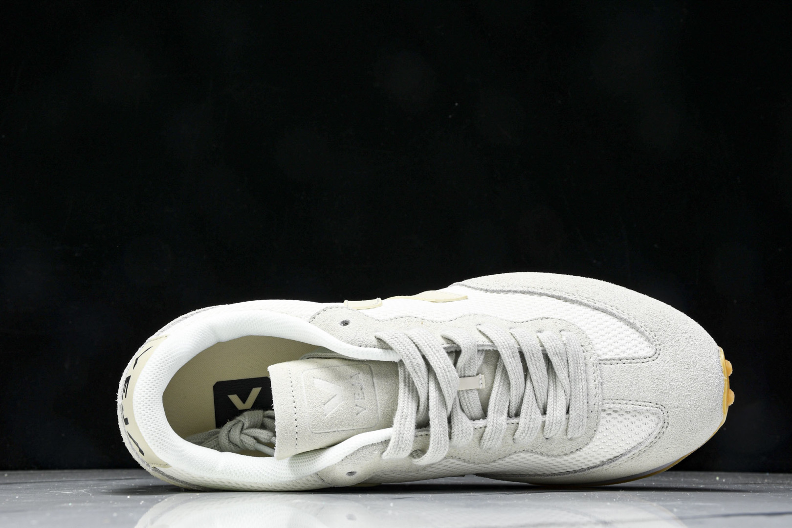  Veja Leather Extra Sneakers 法国国民V字经典运动休闲鞋3 尺寸 36 37