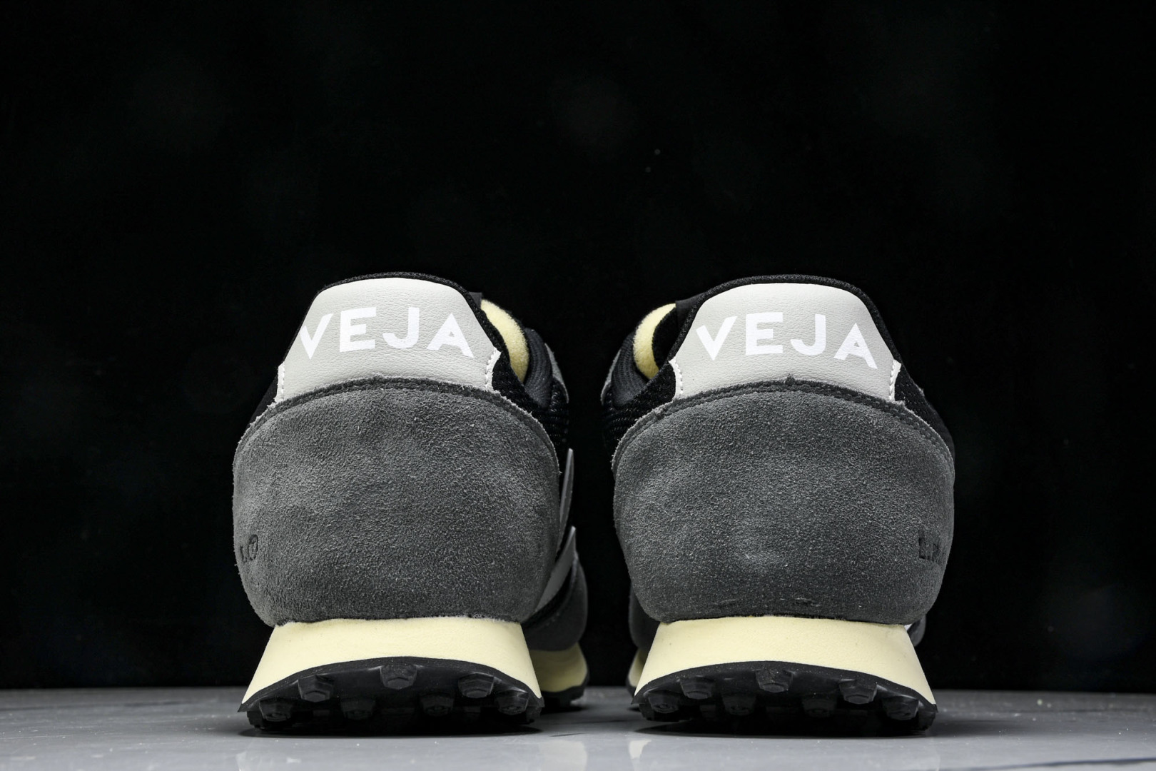  Veja Leather Extra Sneakers 法国国民V字经典运动休闲鞋4 尺寸 36 37