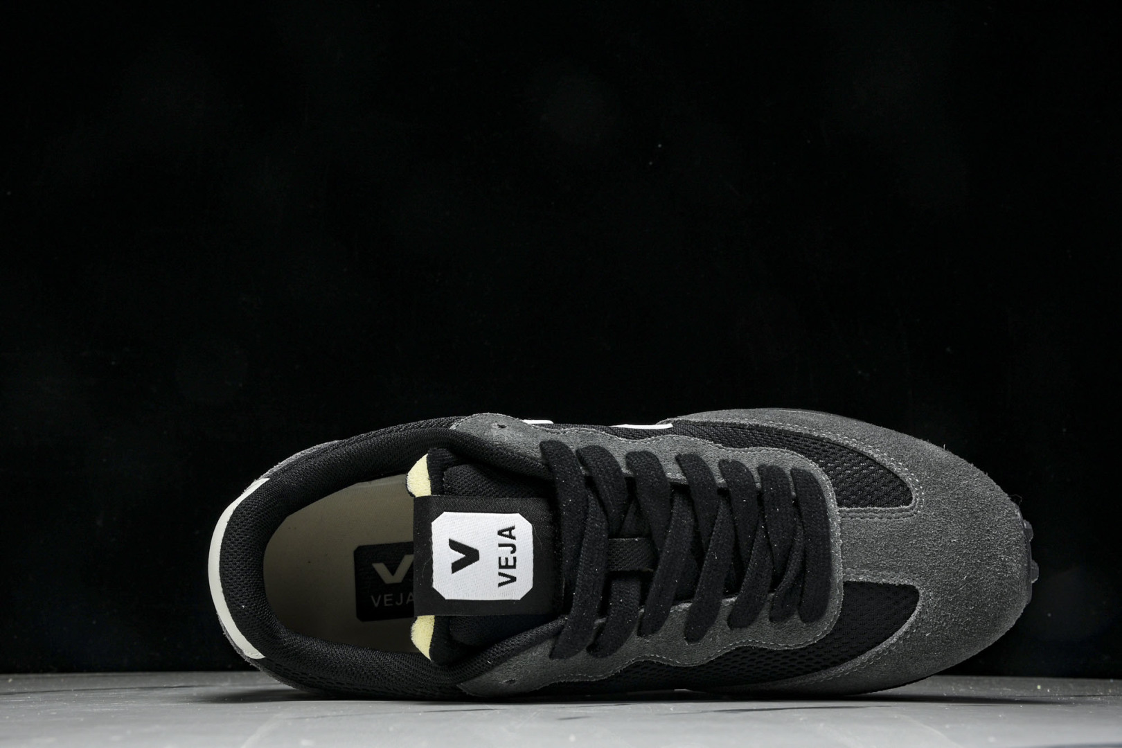 Veja Leather Extra Sneakers 法国国民V字经典运动休闲鞋4 尺寸 36 37
