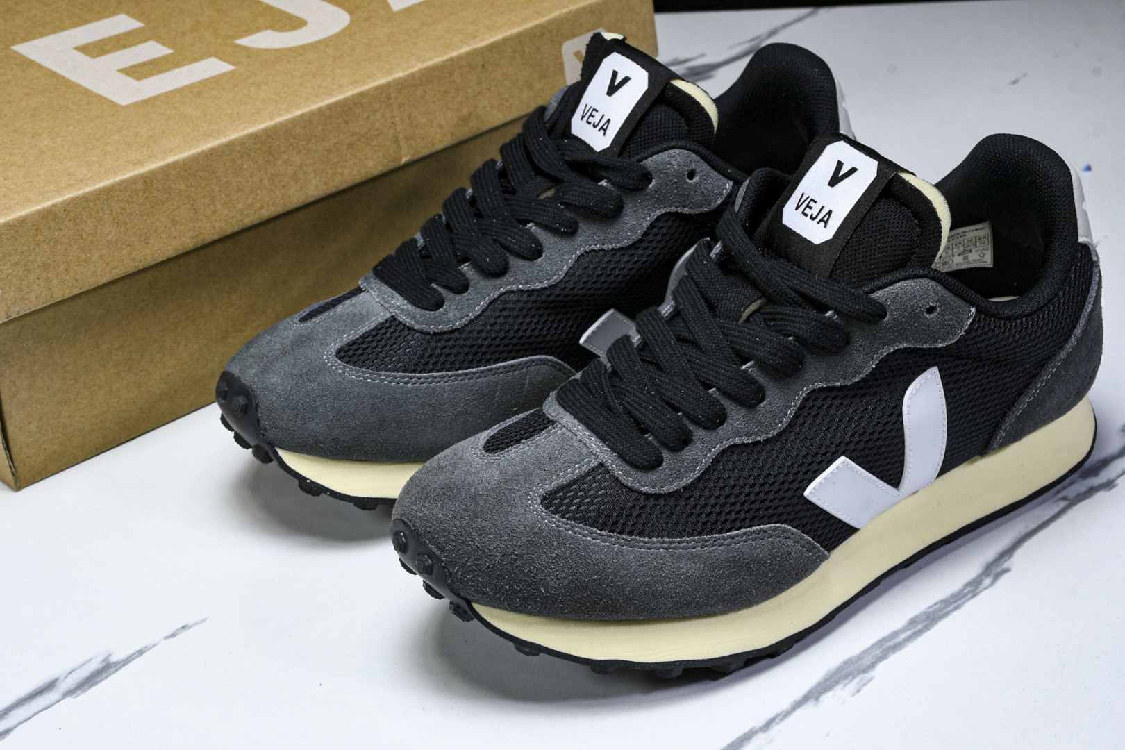  Veja Leather Extra Sneakers 法国国民V字经典运动休闲鞋4 尺寸 36 37