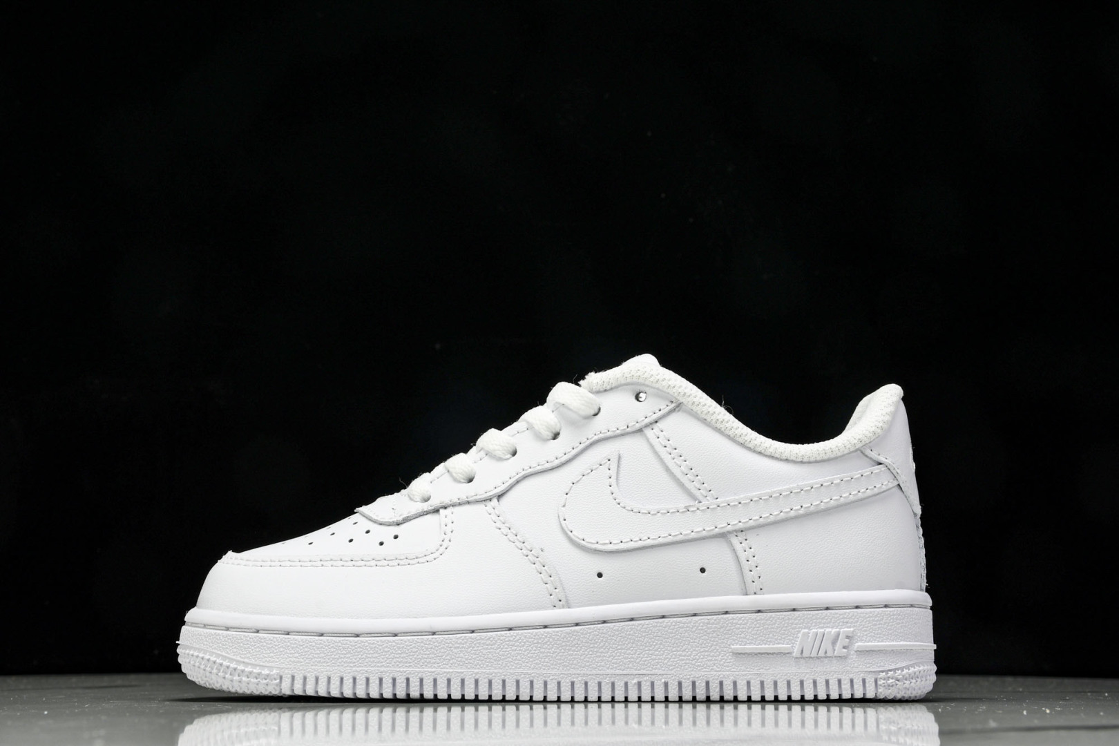  童鞋 Nk Air Force 1'07 Mid 空军一号 低邦 DH2925 111 尺寸 28 2