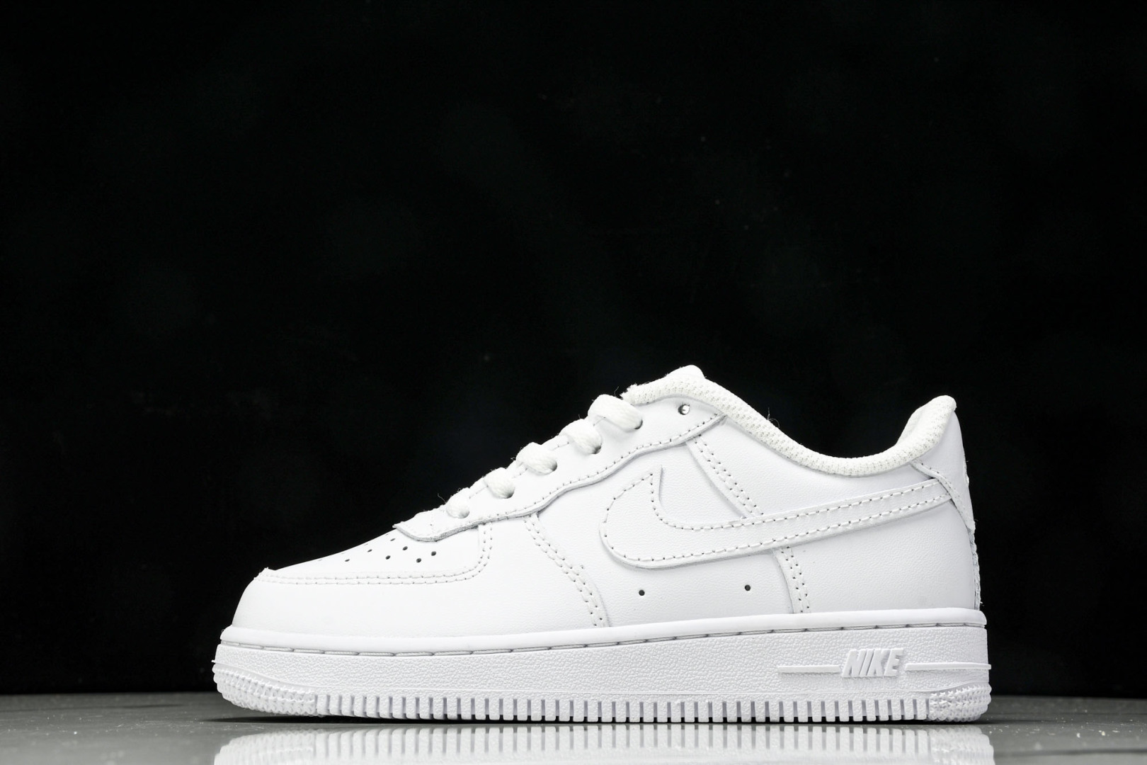  童鞋 Nk Air Force 1'07 Mid 空军一号 低邦 DH2925 111 尺寸 28 2