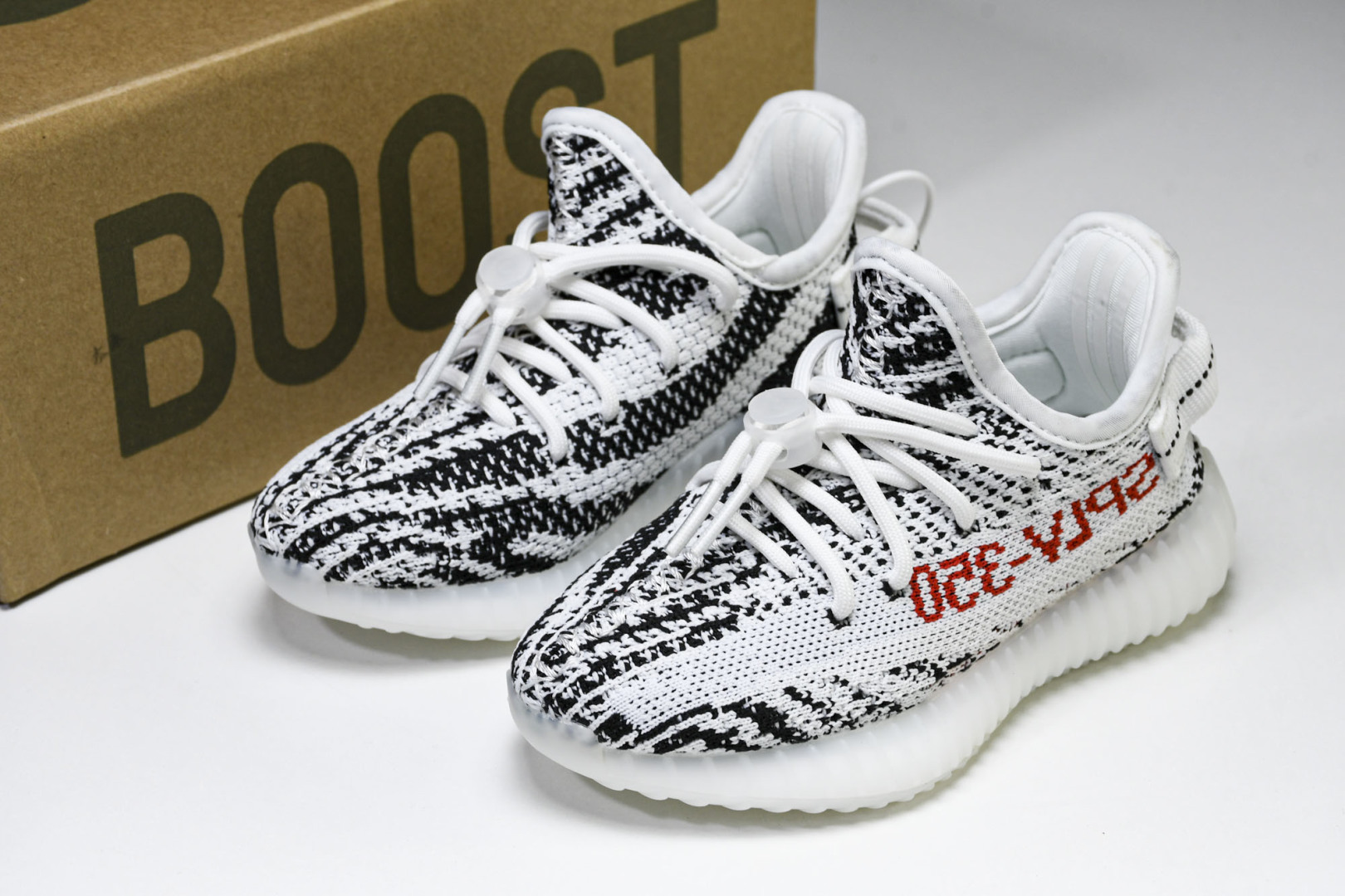 (儿童鞋)YEEZY BOOST 350 V2 真爆软底大小童运动鞋 白斑马 C#真爆底 魔术扣，兔系带