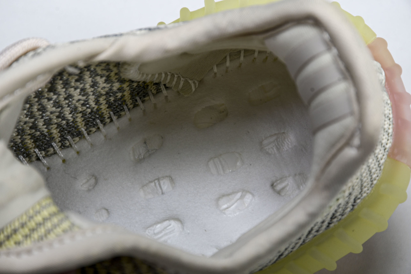 (儿童鞋)YEEZY BOOST 350 V2 真爆软底大小童运动鞋 天鹅白满天星 FW5318#真爆底
