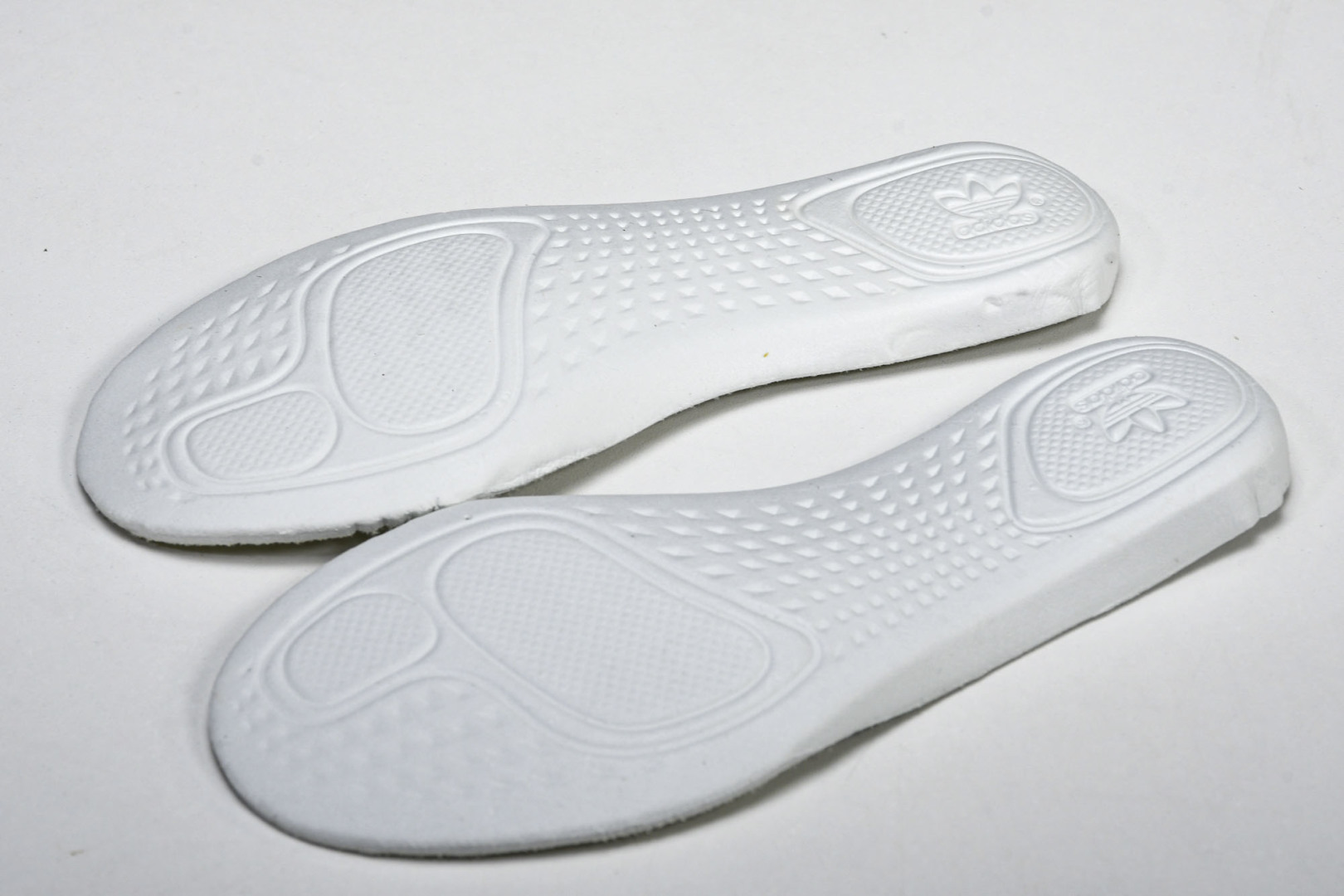 (儿童鞋)YEEZY BOOST 350 V2 真爆软底大小童运动鞋 亚洲 C#真爆底 魔术扣，兔系带，