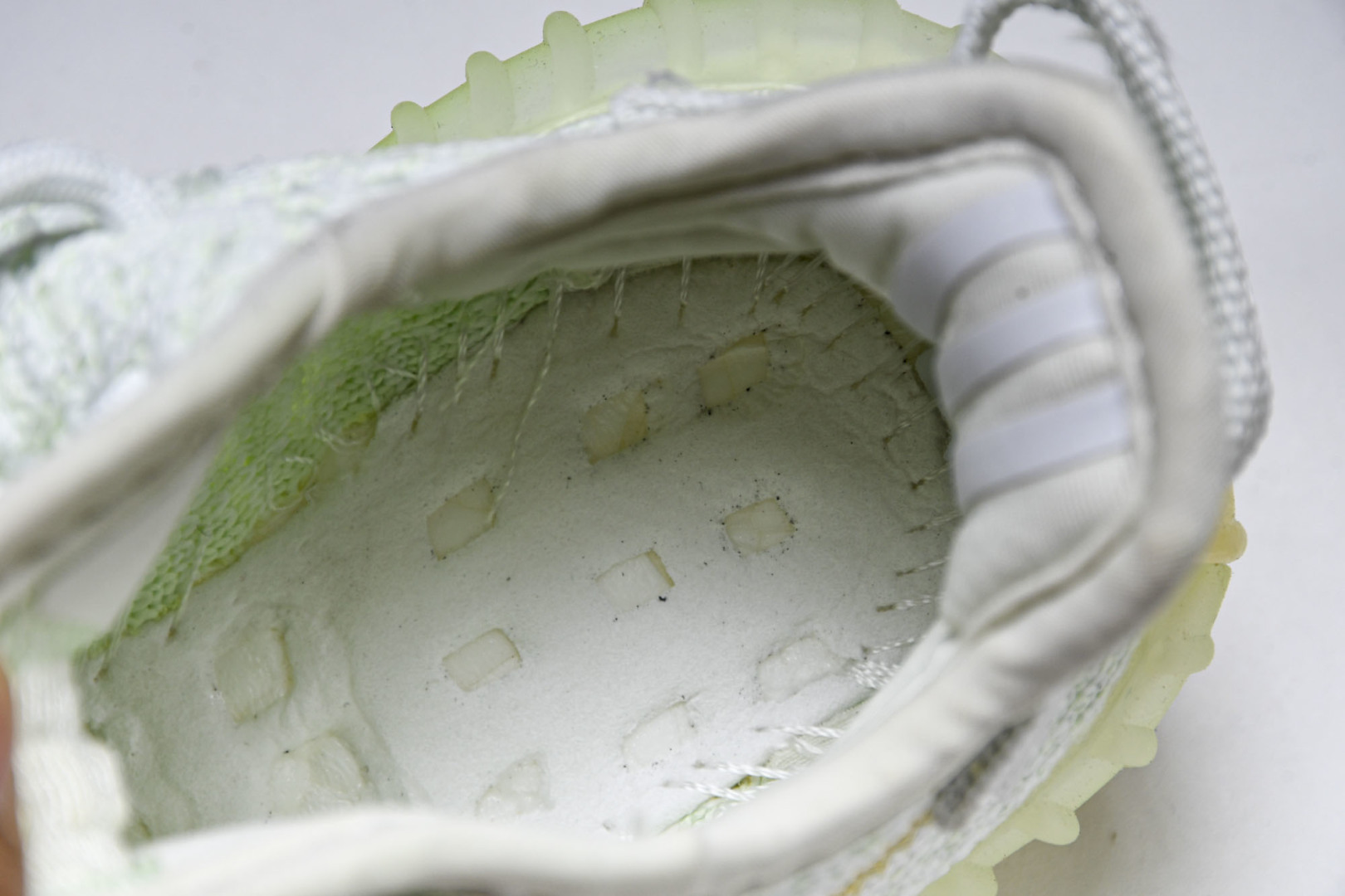 (儿童鞋)YEEZY BOOST 350 V2 真爆软底大小童运动鞋 亚洲 C#真爆底 魔术扣，兔系带，
