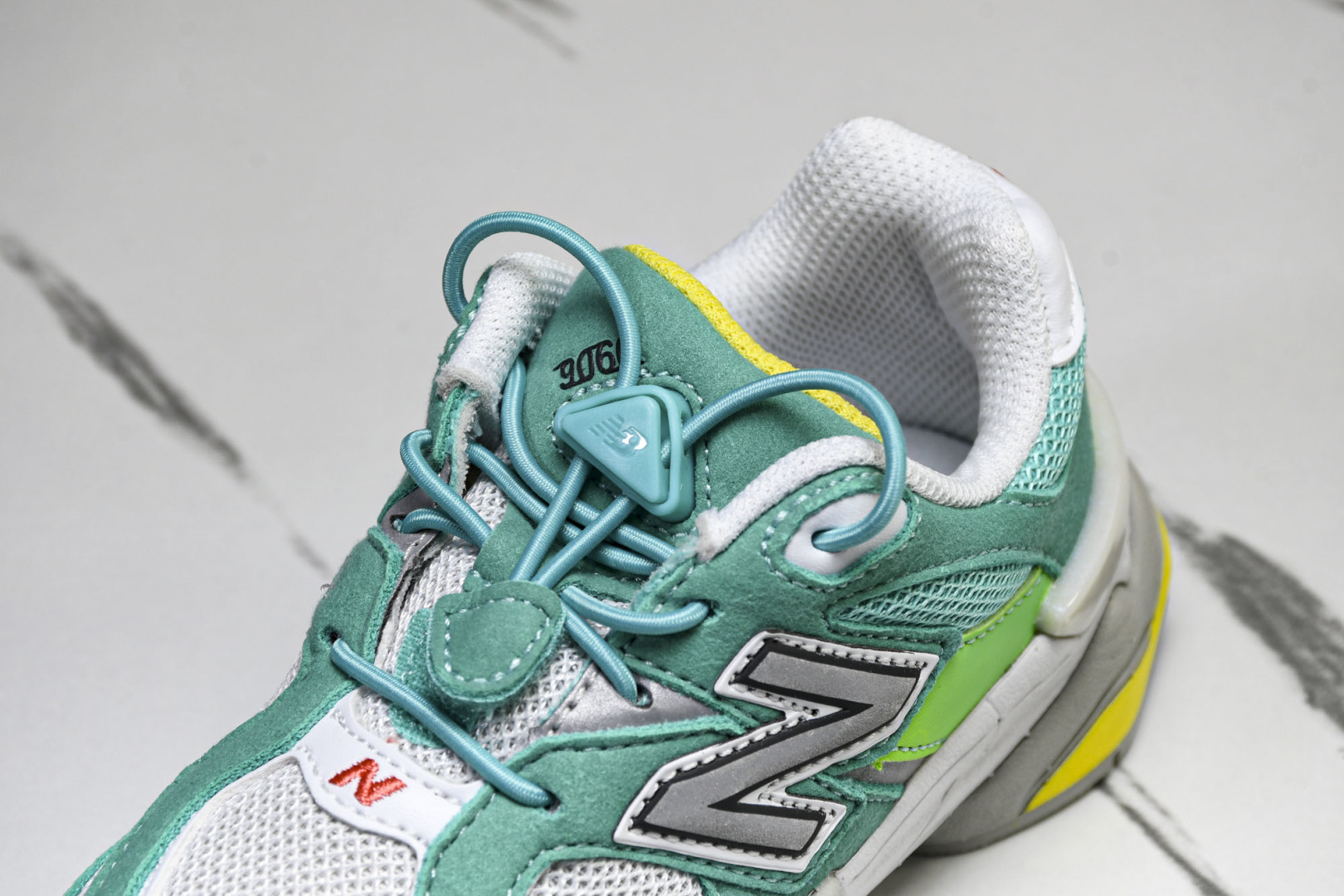 (童鞋)New Balance NB 9060系列 新百伦魔术扣童鞋 PV9060DBT尺寸 28 29