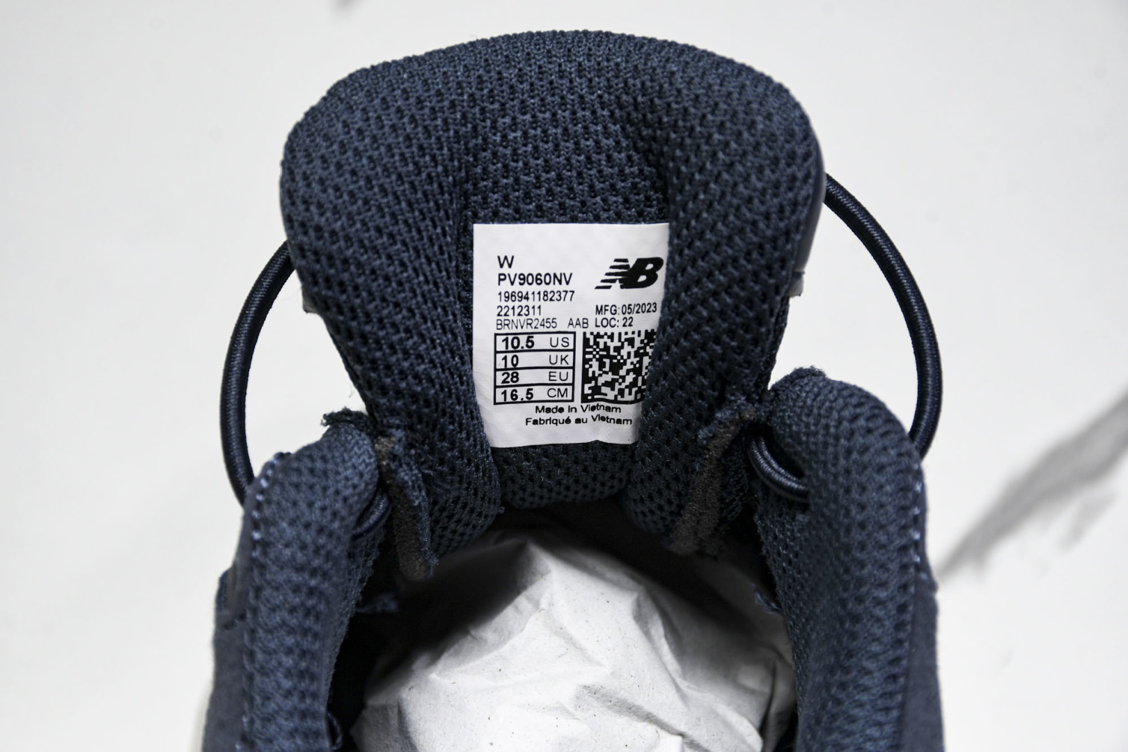 (童鞋)New Balance NB 9060系列 新百伦魔术扣童鞋 PV9060NV尺寸 28 29 