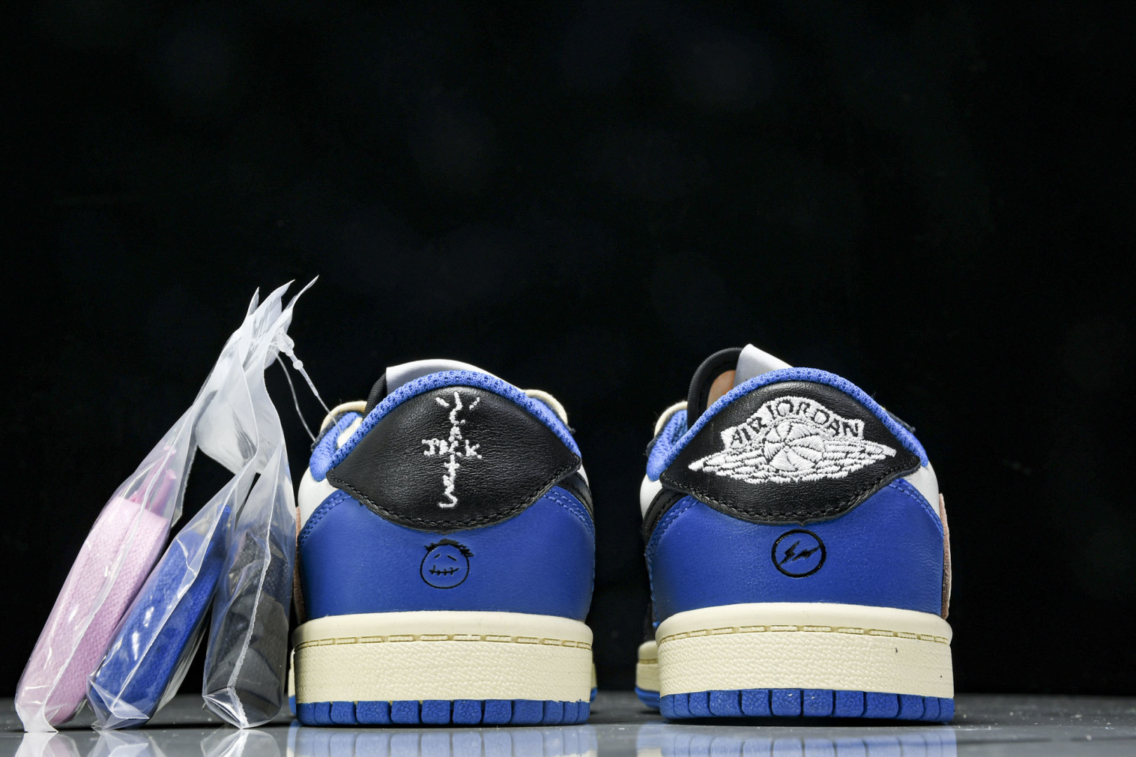 (纯原T1) 童鞋 Travis Scott x Air Jordan 1 Low OG AJ1 乔1T