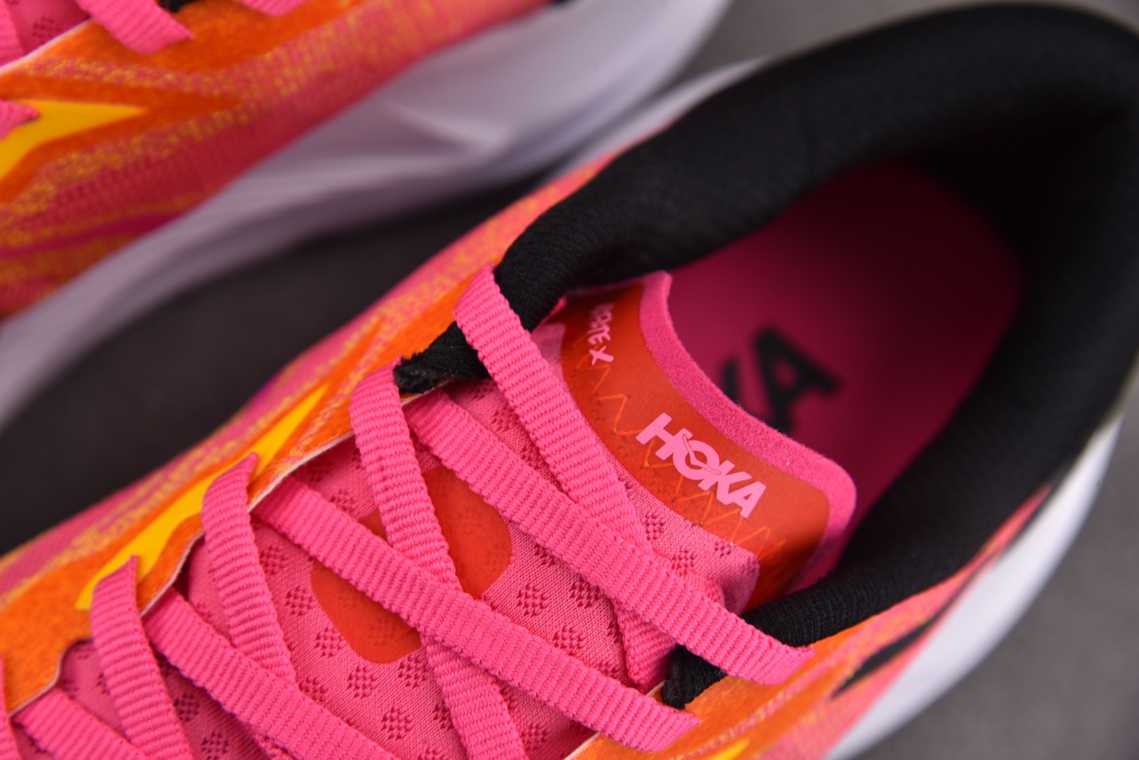 【纯原】HOKA ONE ONE Mafate X 红色 -SRBT 尺码：36 36.5 37.5 3