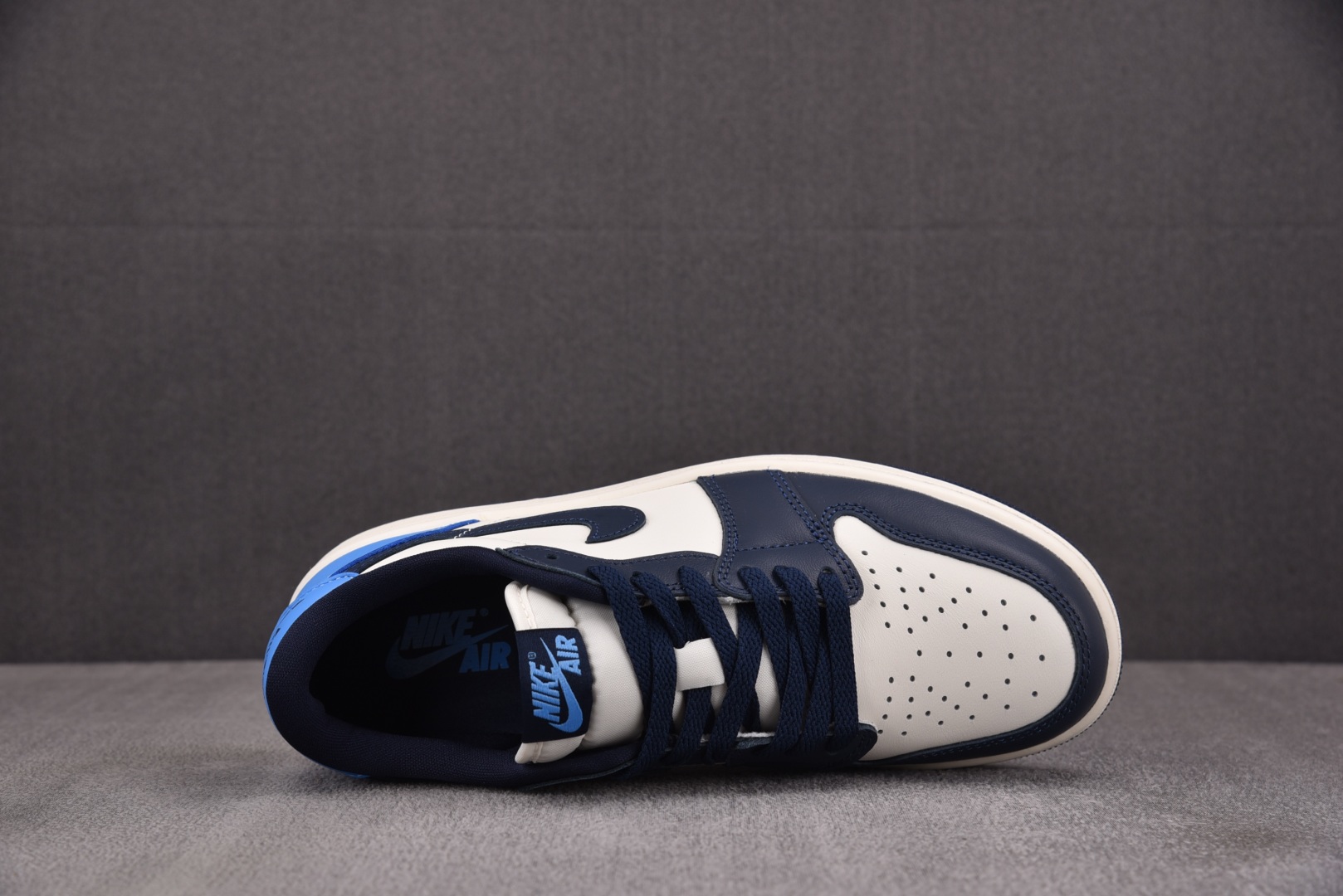  Air Jordan 1 Low OG Obsidian UNC 黑曜石低帮 CZ0790-400 尺