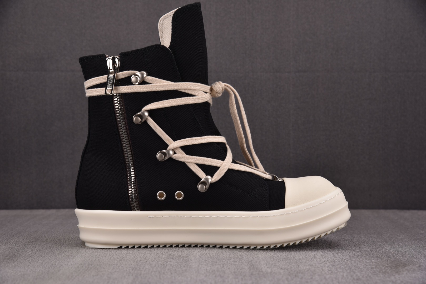  Rick Owens Drkshdw 黑布米白黑 尺码：36 37 38 39 40 41 42 43