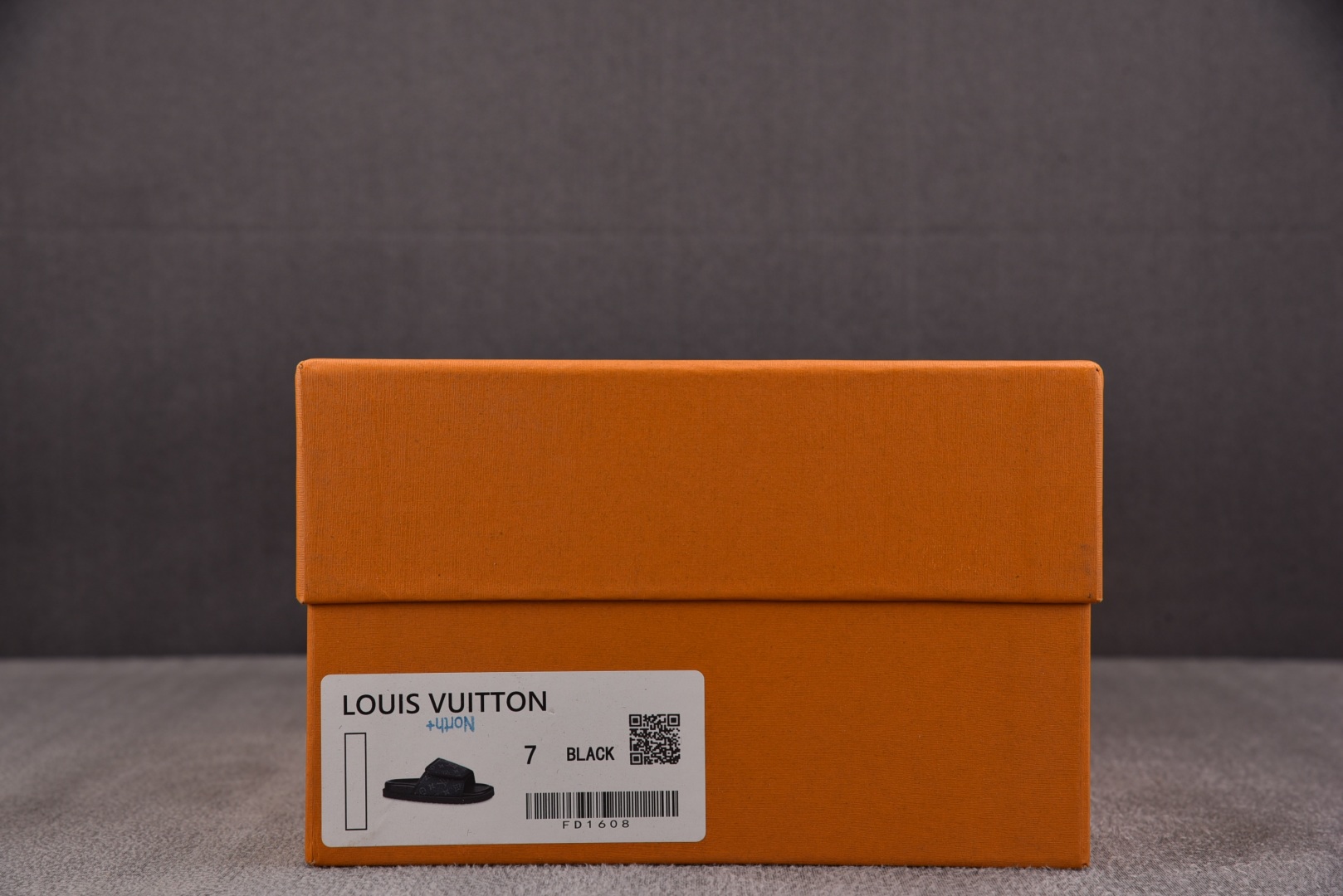  LOUIS VUITTON Miami 魔术贴一字拖 黑色 尺码：38 39 40 41 42 43 