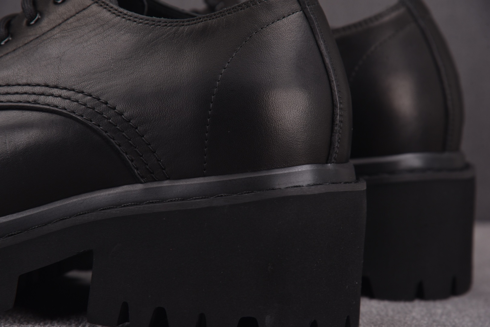  Balenciaga Stomper 哑光黑 尺码 39 40 41 42 43 44 45 YZ02