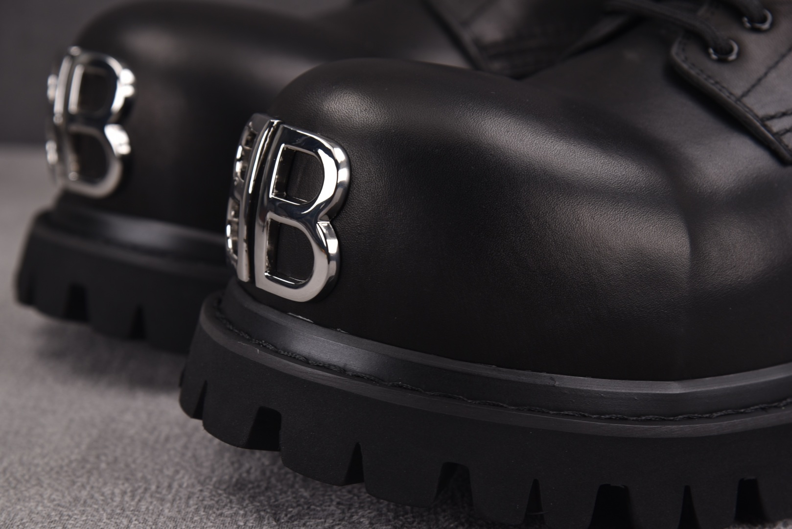  Balenciaga Stomper 哑光黑 尺码 39 40 41 42 43 44 45 YZ02