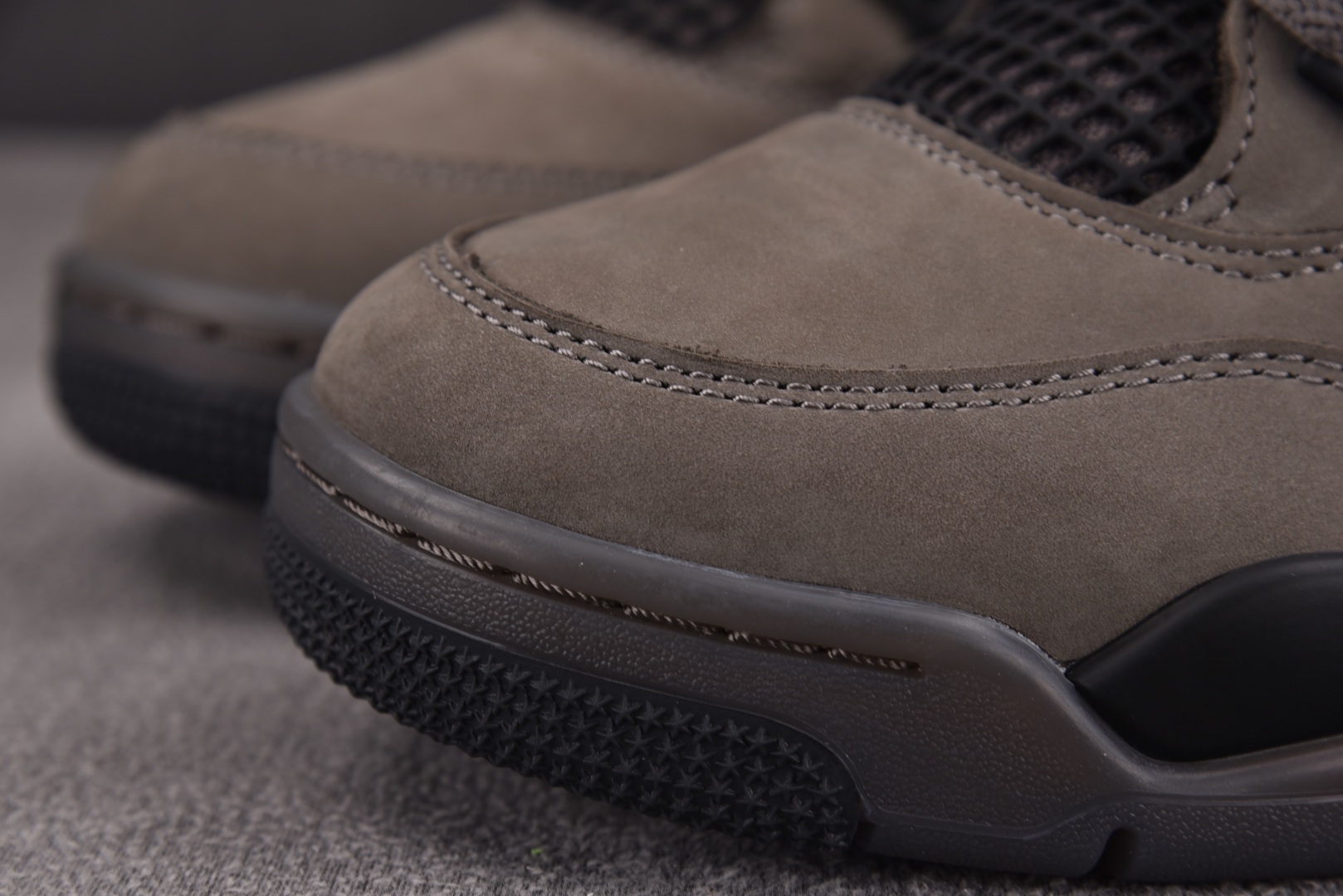  Air Jordan 4 Retro Cave Stone 黑棕 FV5029-200 尺寸 40 4