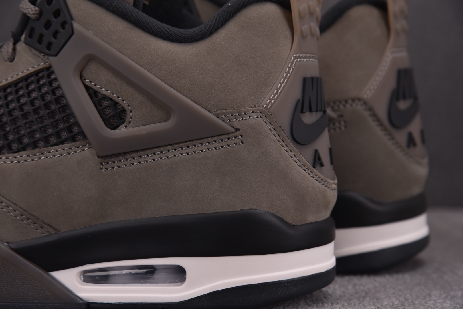  Air Jordan 4 Retro Cave Stone 黑棕 FV5029-200 尺寸 40 4
