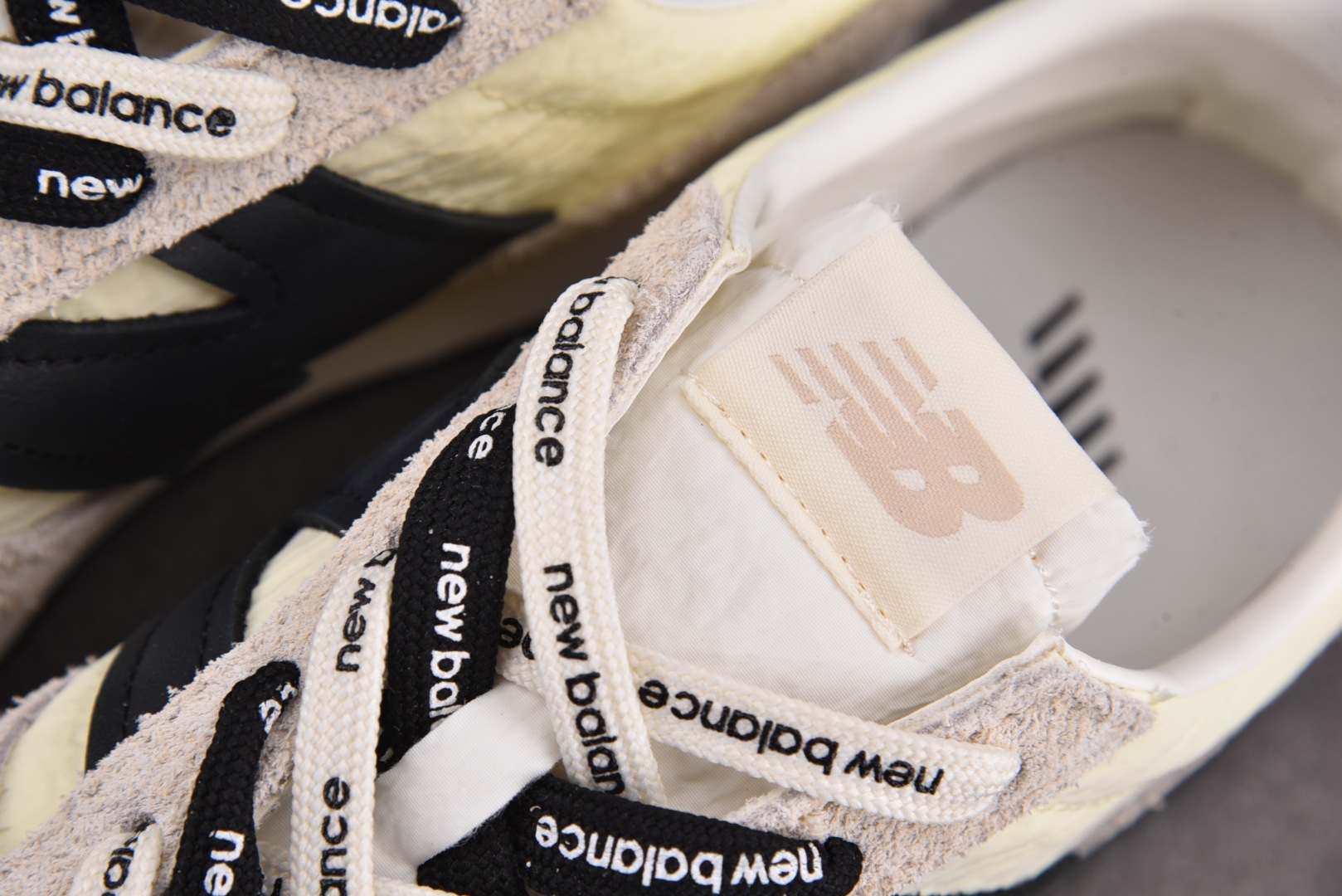  New Balance 471 Linen Angora Black 灰色 U471AM 尺寸 36 