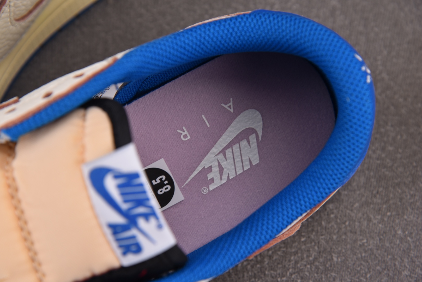  Fragment Design x Travis Scott Air Jordan 1 Low OG 