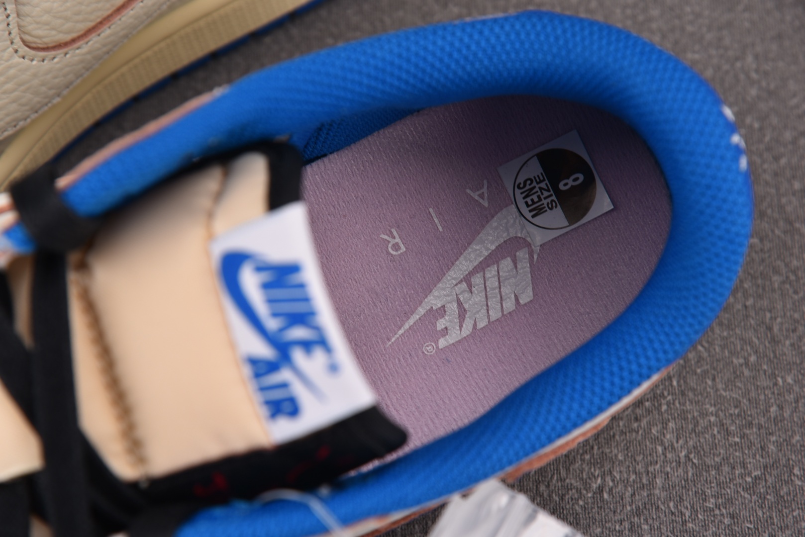  Fragment Design x Travis Scott Air Jordan 1 Low OG 
