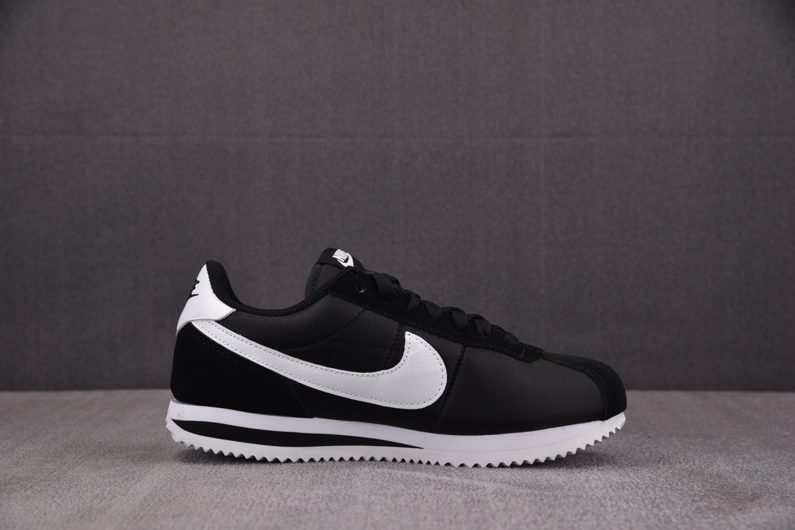  NK Cortez Textile Black White 黑白 HF0263-001 尺码：36 3