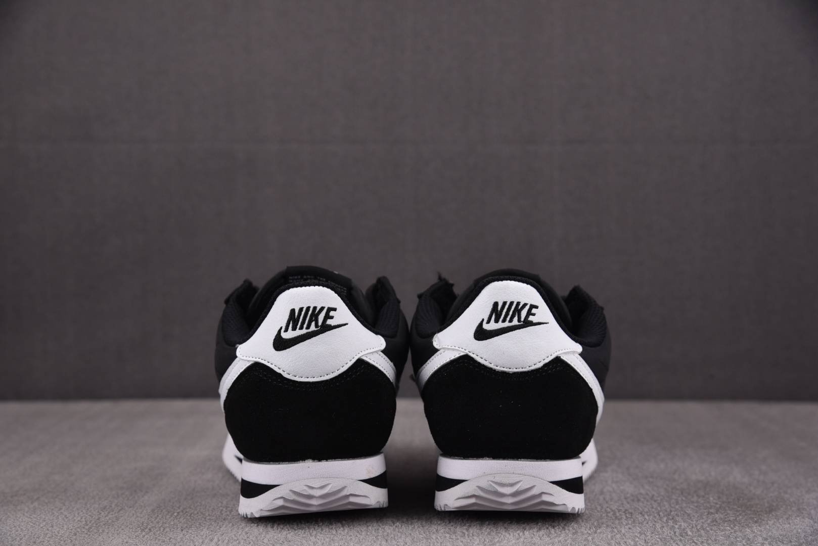  NK Cortez Textile Black White 黑白 HF0263-001 尺码：36 3