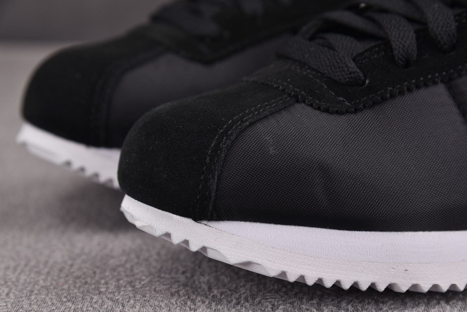  NK Cortez Textile Black White 黑白 HF0263-001 尺码：36 3
