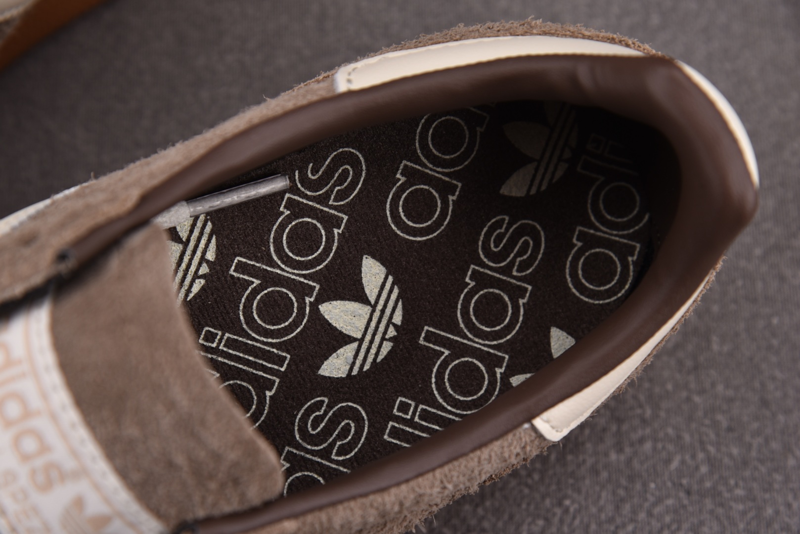  AD Handball Spezial Earth Strata Gum (Women's) 土灰 I