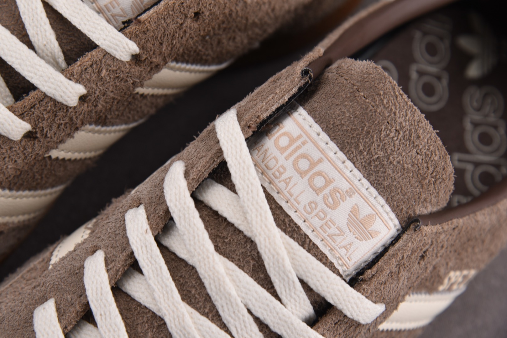  AD Handball Spezial Earth Strata Gum (Women's) 土灰 I