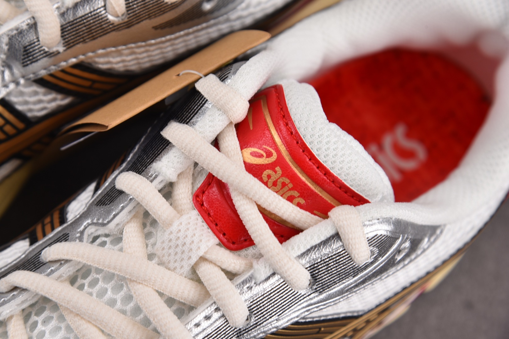  ASICS Gel-Kayano 14 Sneaker Politics Just Say No 银红