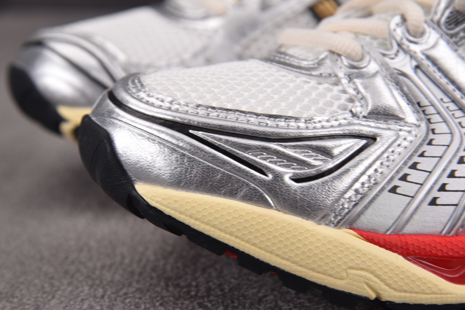  ASICS Gel-Kayano 14 Sneaker Politics Just Say No 银红