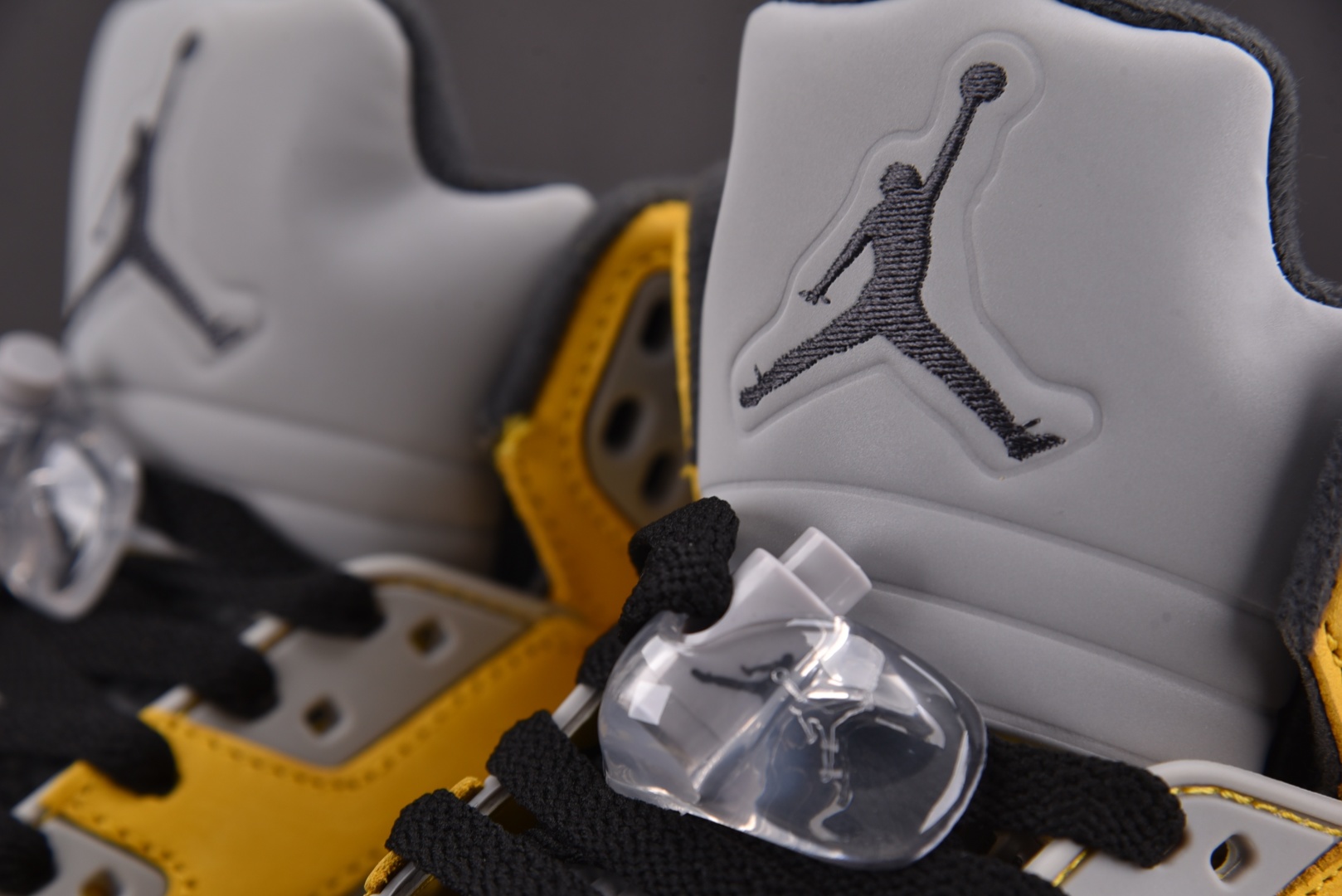  Air Jordan 5 Retro Tokyo T23 黄色 IO3372-700 尺寸 36.5 