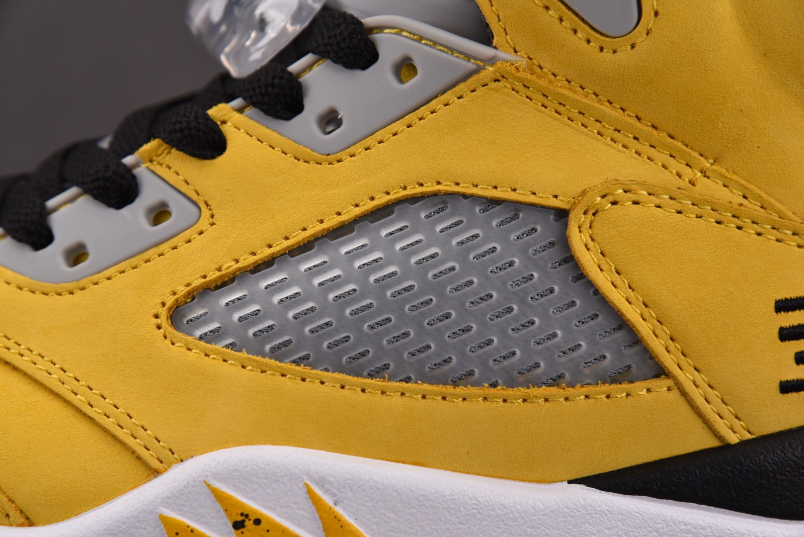  Air Jordan 5 Retro Tokyo T23 黄色 IO3372-700 尺寸 36.5 