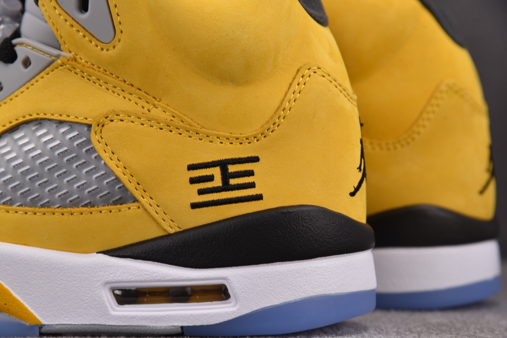  Air Jordan 5 Retro Tokyo T23 黄色 IO3372-700 尺寸 36.5 