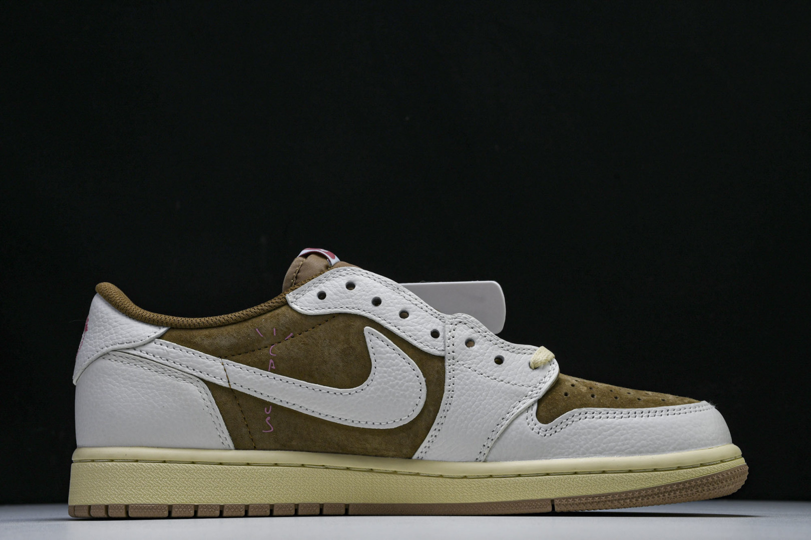  Travis Scott x Air Jordan 1 Low OG AJ1 乔1倒勾低帮 DM786