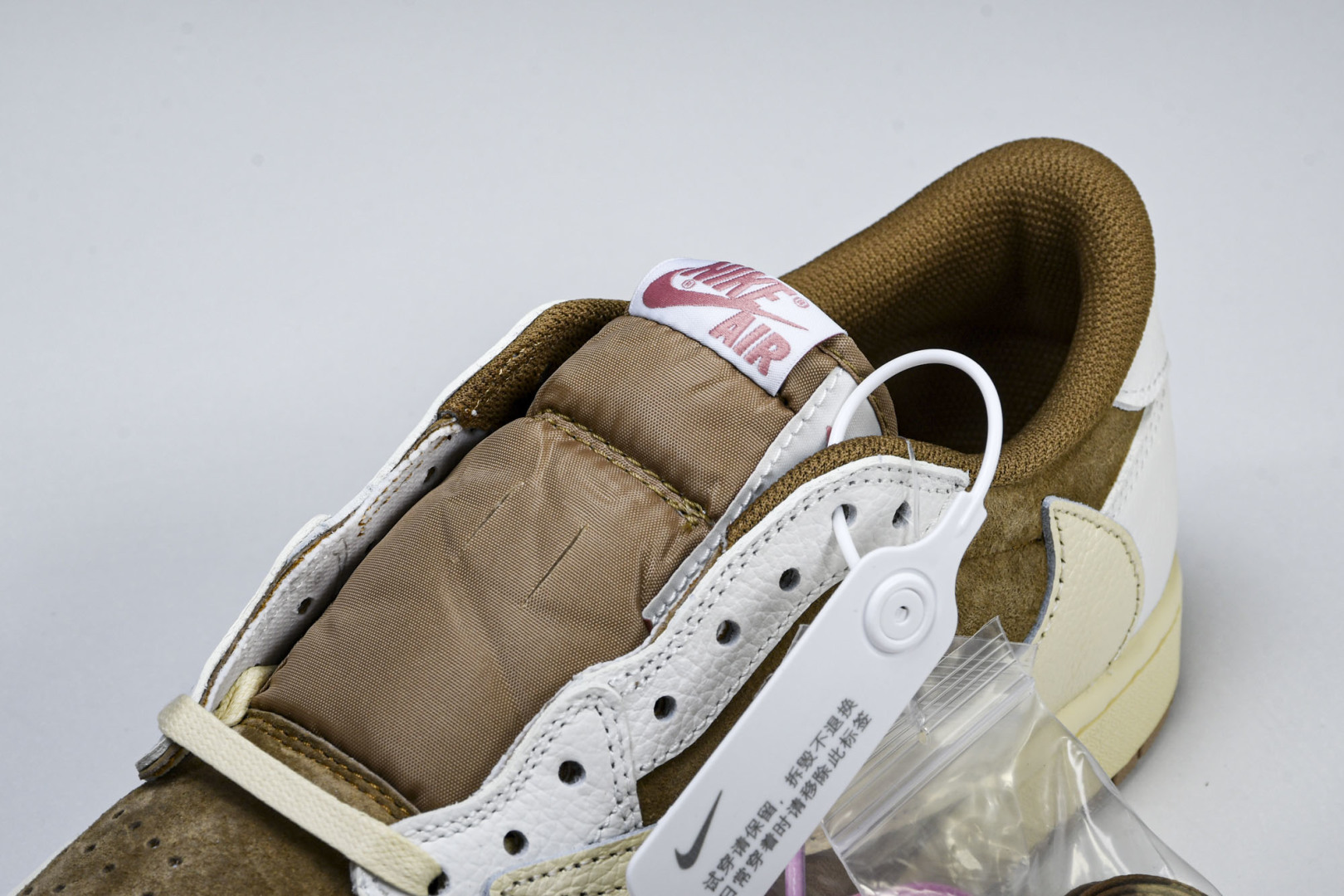  Travis Scott x Air Jordan 1 Low OG AJ1 乔1倒勾低帮 DM786
