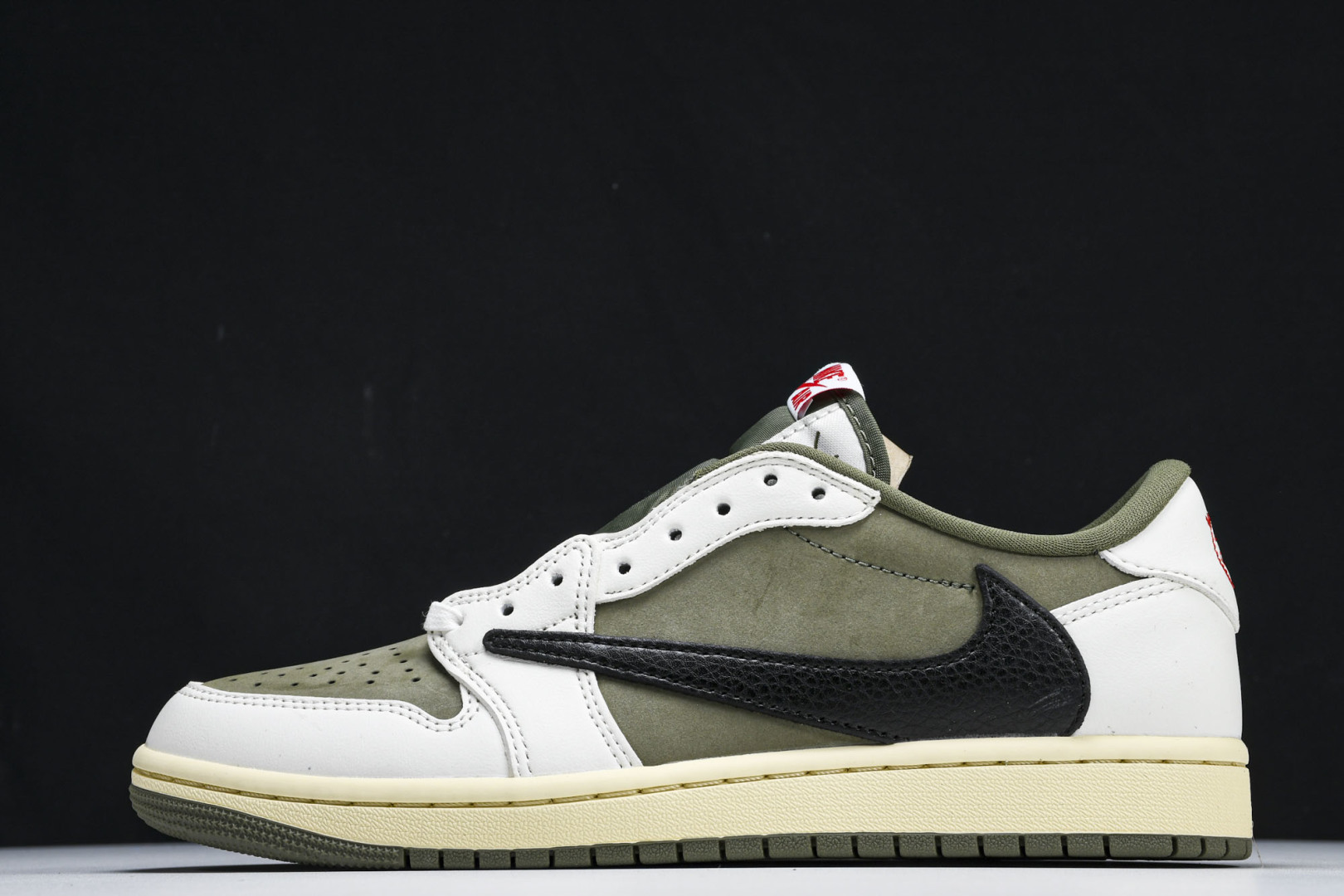  Travis Scott x Air Jordan 1 Low OG AJ1 乔1倒勾低帮 DM786