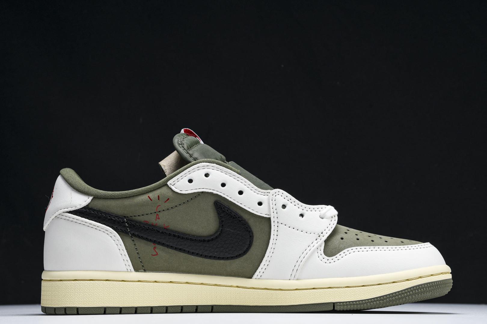  Travis Scott x Air Jordan 1 Low OG AJ1 乔1倒勾低帮 DM786