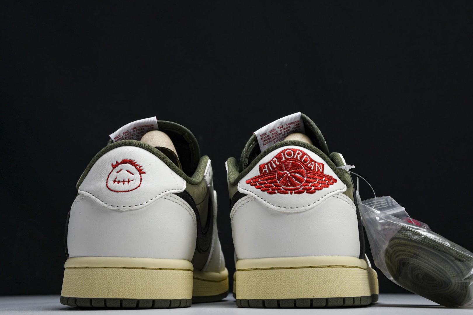  Travis Scott x Air Jordan 1 Low OG AJ1 乔1倒勾低帮 DM786