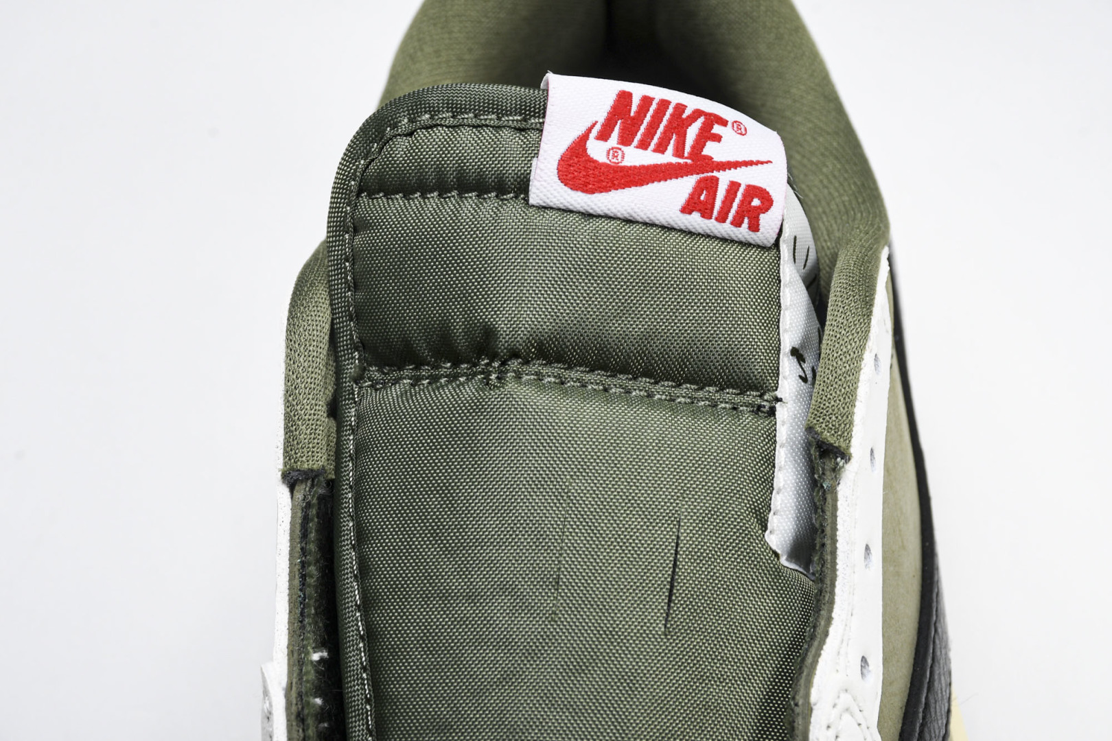  Travis Scott x Air Jordan 1 Low OG AJ1 乔1倒勾低帮 DM786