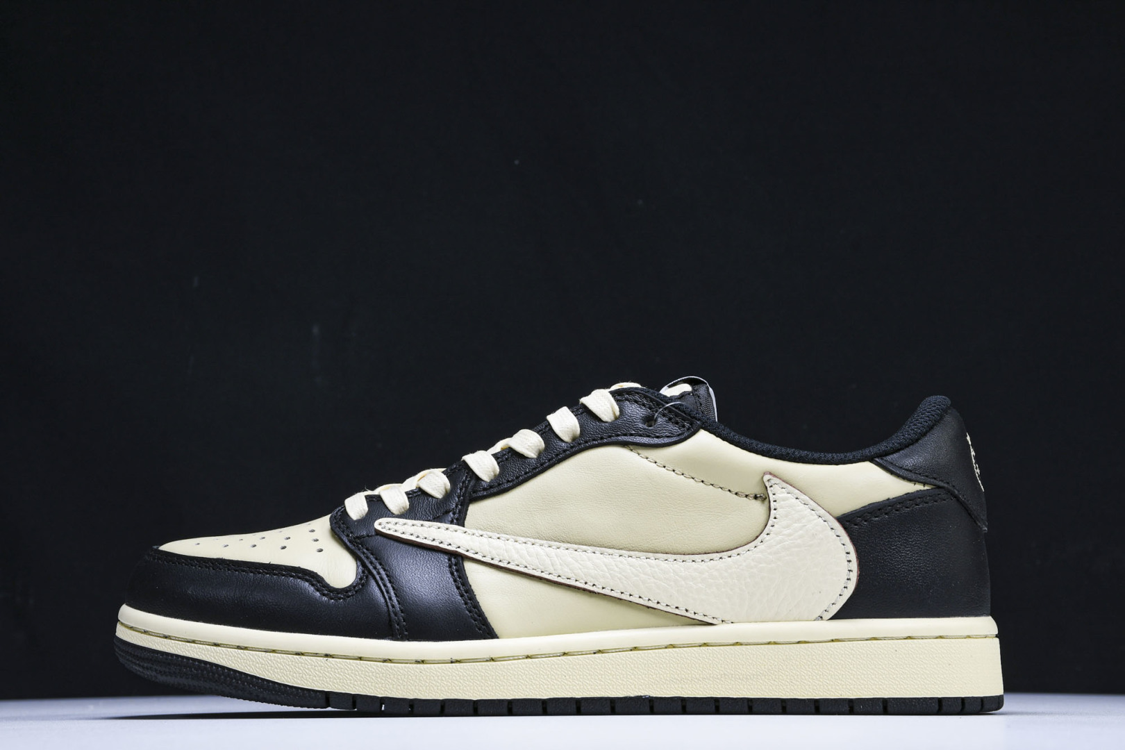 Travis Scott x Air Jordan 1 Low OG AJ1 乔1倒勾低帮 DM786