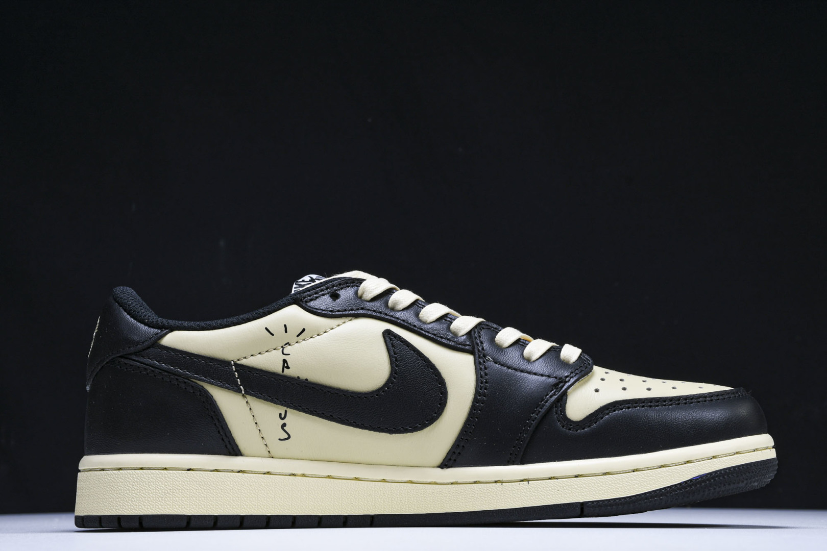  Travis Scott x Air Jordan 1 Low OG AJ1 乔1倒勾低帮 DM786